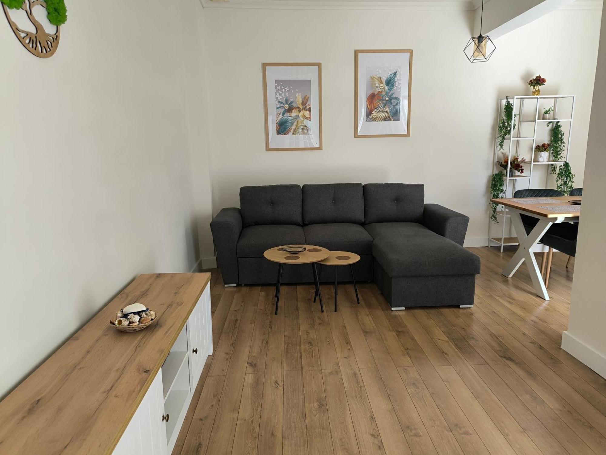 Port View, Veranda, 80 Sqm, Spacious Place For 6 Thessaloniki Buitenkant foto