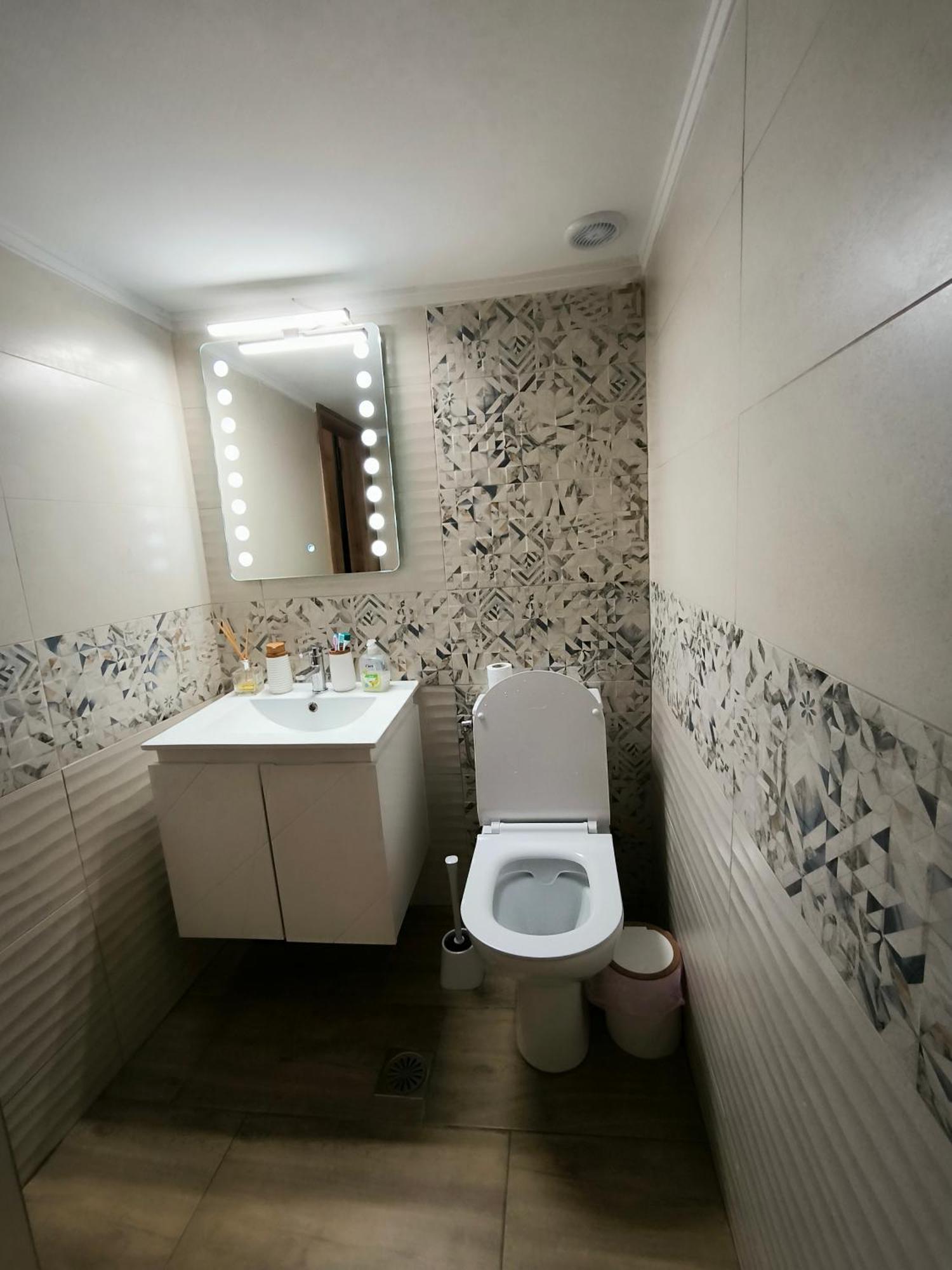 Port View, Veranda, 80 Sqm, Spacious Place For 6 Thessaloniki Buitenkant foto